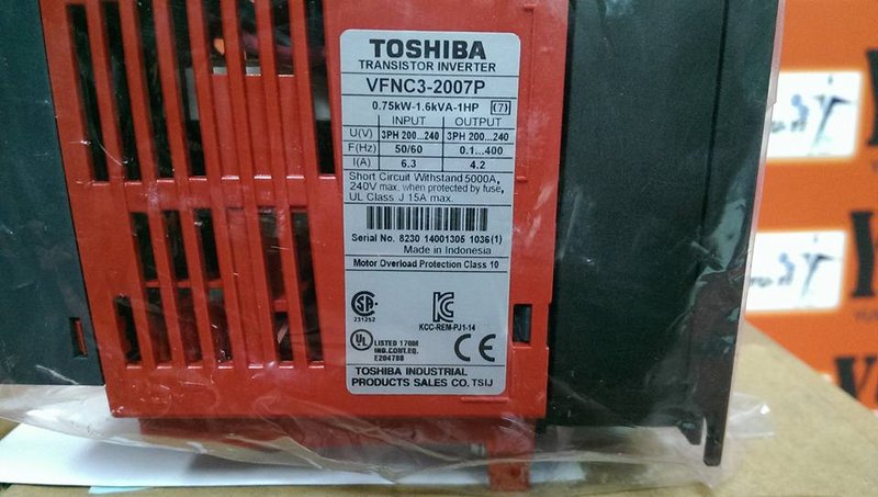 TOSHIBA INVERTER 3PH 200/240V 50/60Hz VFNC3-2007P - PLC DCS SERVO Control  MOTOR POWER SUPPLY IPC ROBOT